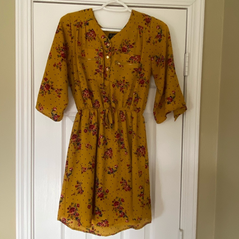 Mustard Floral Dress🌭💐👗